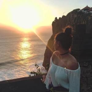 Meet your Posher, Marina